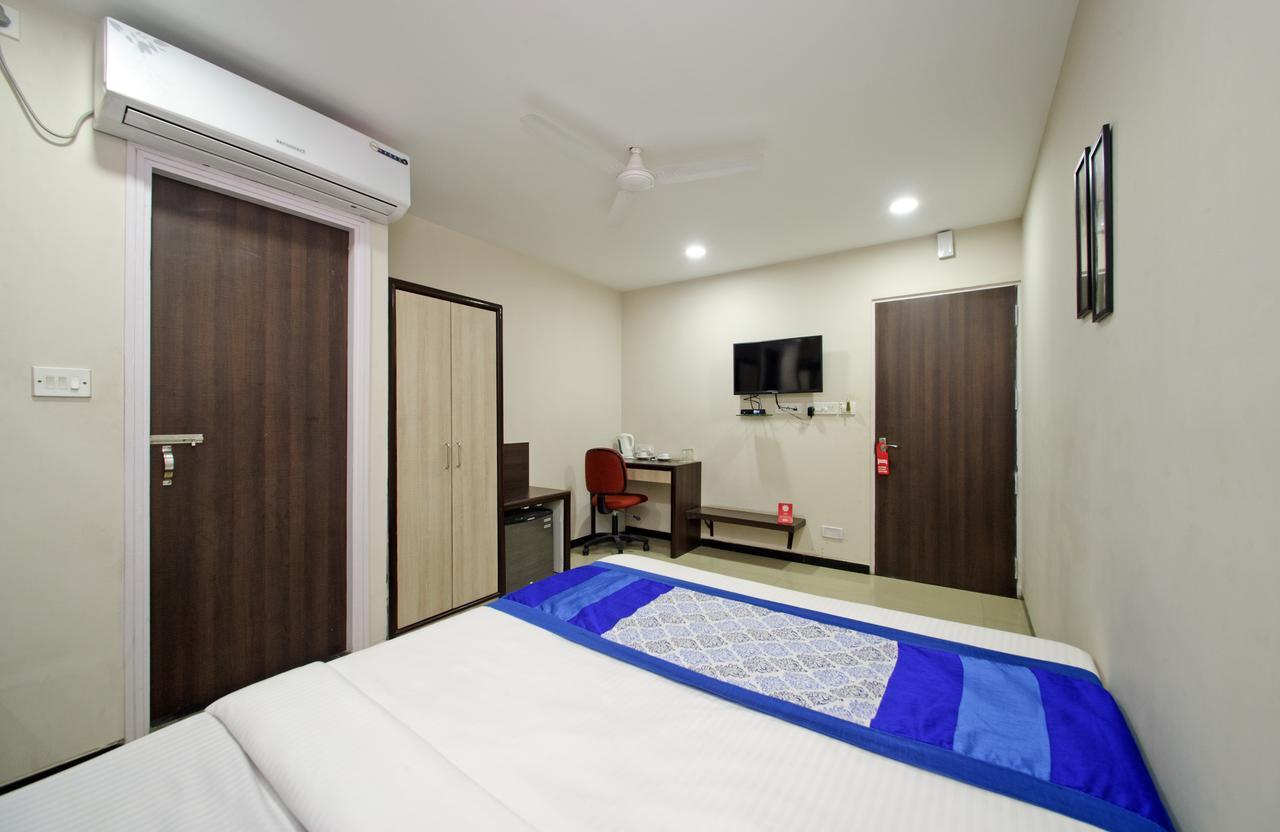 Oyo 8504 Namans Inn Calcutta Buitenkant foto