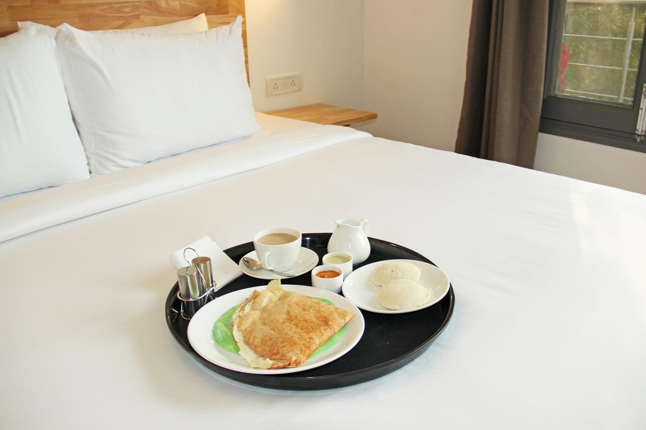 Oyo 8504 Namans Inn Calcutta Buitenkant foto