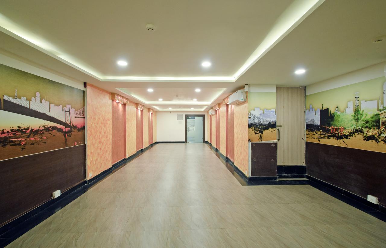 Oyo 8504 Namans Inn Calcutta Buitenkant foto